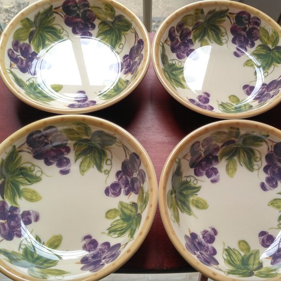NWOT Set of 4 Melamine Cereal Bowls w/Grape Design - Picture 5 of 5